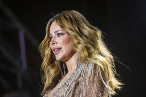 Ани Лорак: жизнь в России, карьера и личная драма