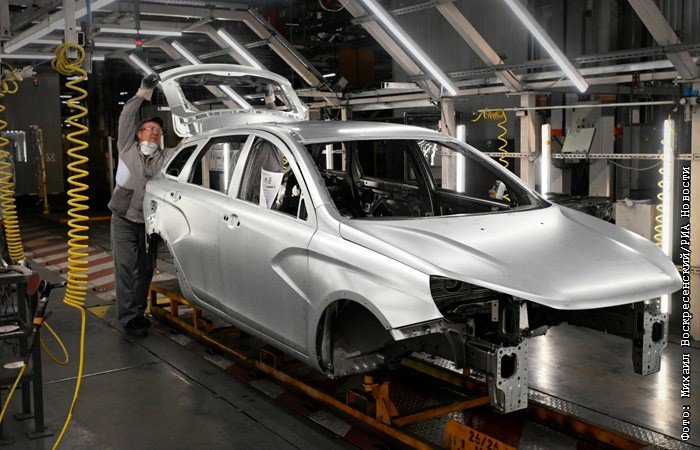 АвтоВАЗ возобновил производство после каникул и вернулся к пятидневной рабочей неделе