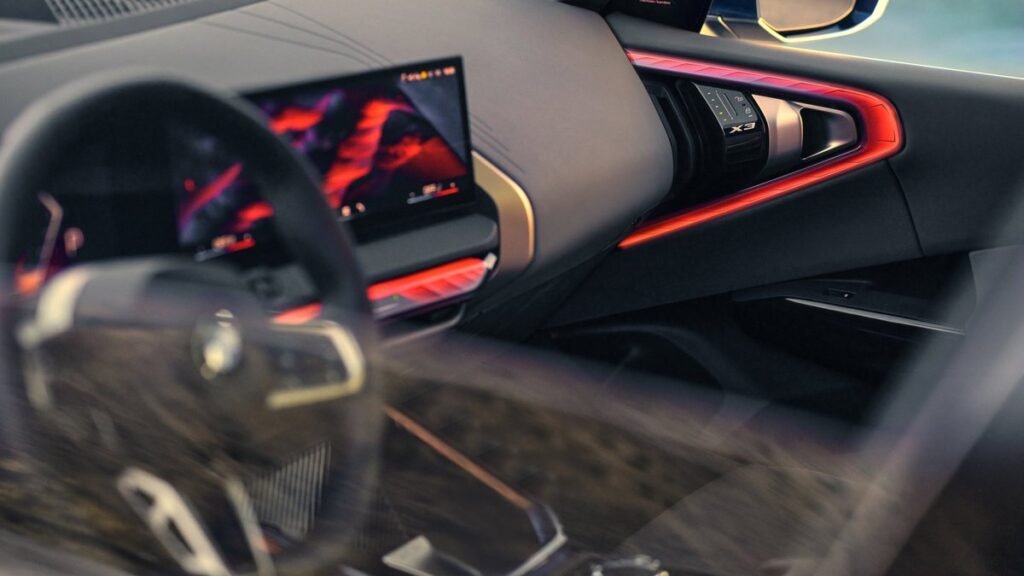 BMW отзывает 37 тысяч авто из-за сбоя «умного» руля