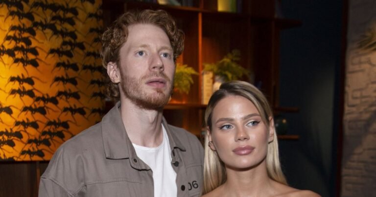 Бывшая жена Никиты Преснякова Алена Краснова обнажилась на отдыхе