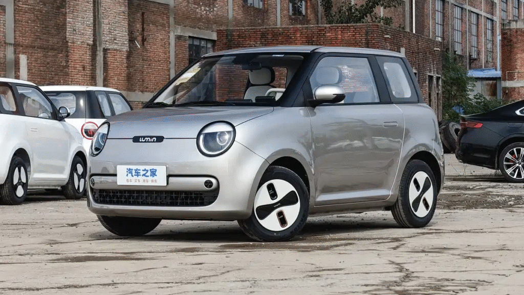 Changan представил бюджетный автомобиль Lumin без ряда систем безопасности