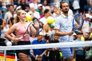 Двое из России продолжают борьбу на Australian Open