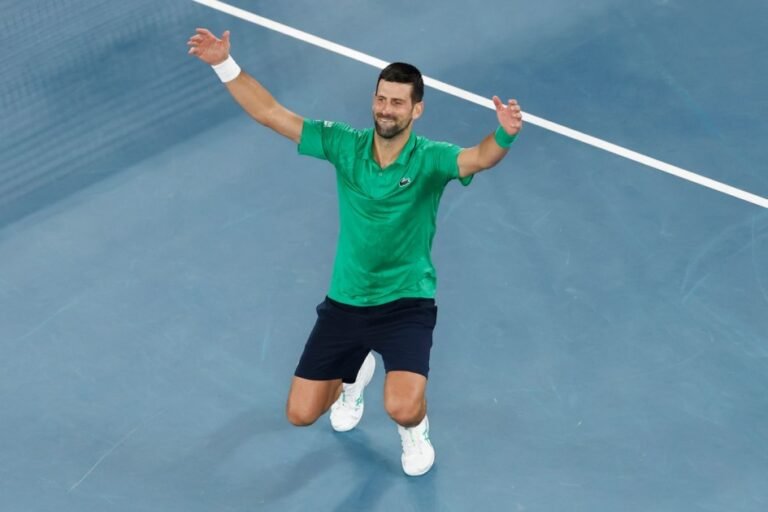Джокович в 11-й раз сразится за трофей Australian Open