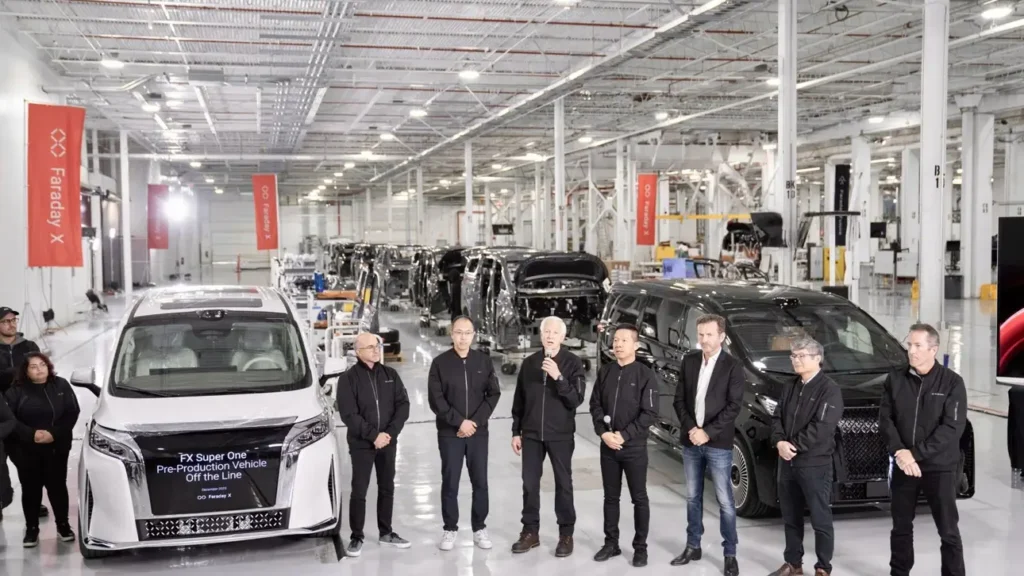 Faraday Future готовит супервэн FX Super One: премьера на CES