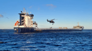 Финская таможня обнаружила санкционные товары и россиян на судне, повредившем кабель