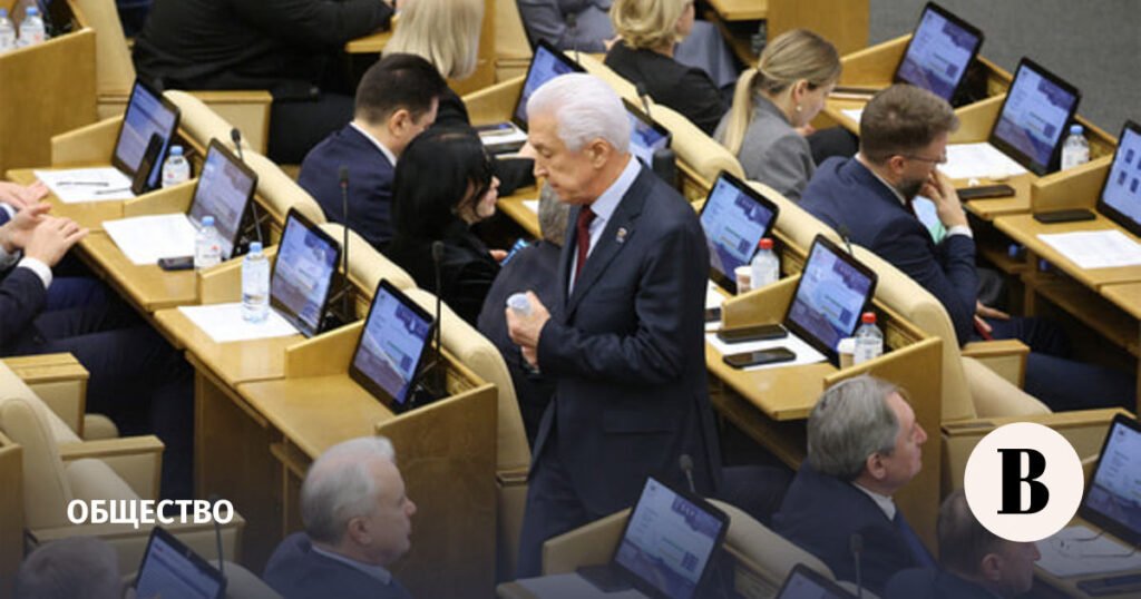 Госдума рассмотрит законопроект о ужесточении медконтроля для мигрантов