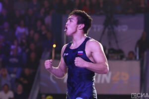 Якутские борцы вступают в борьбу на Кубке Ярыгина