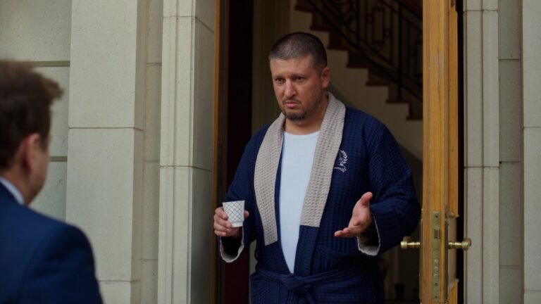 Кондитер Ренат Агзамов в сериале «СашаТаня»: неожиданный поворот