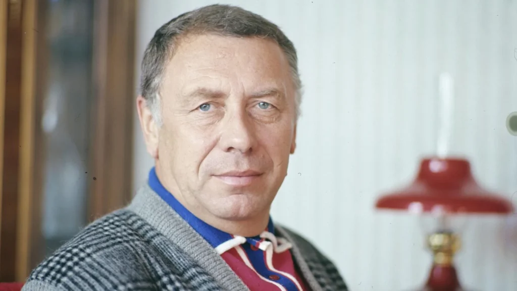 Квартира Анатолия Папанова на Спиридоновке: простота и уют