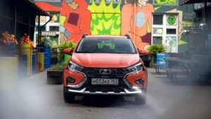 Lada Iskra в топ-10: раскрыты продажи новинки в 2025 году