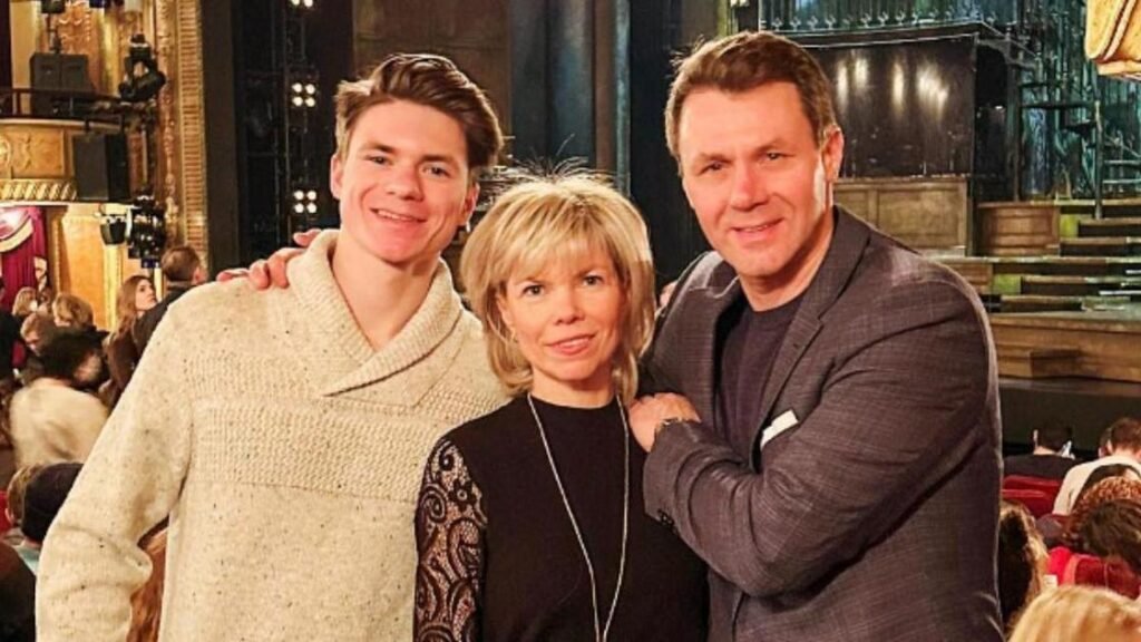 Максим Наумов растрогал зрителей на Чемпионате США по фигурному катанию