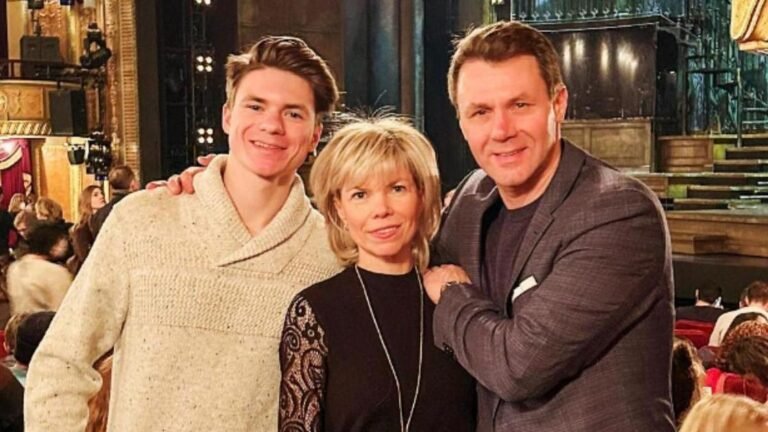 Максим Наумов растрогал зрителей на Чемпионате США по фигурному катанию