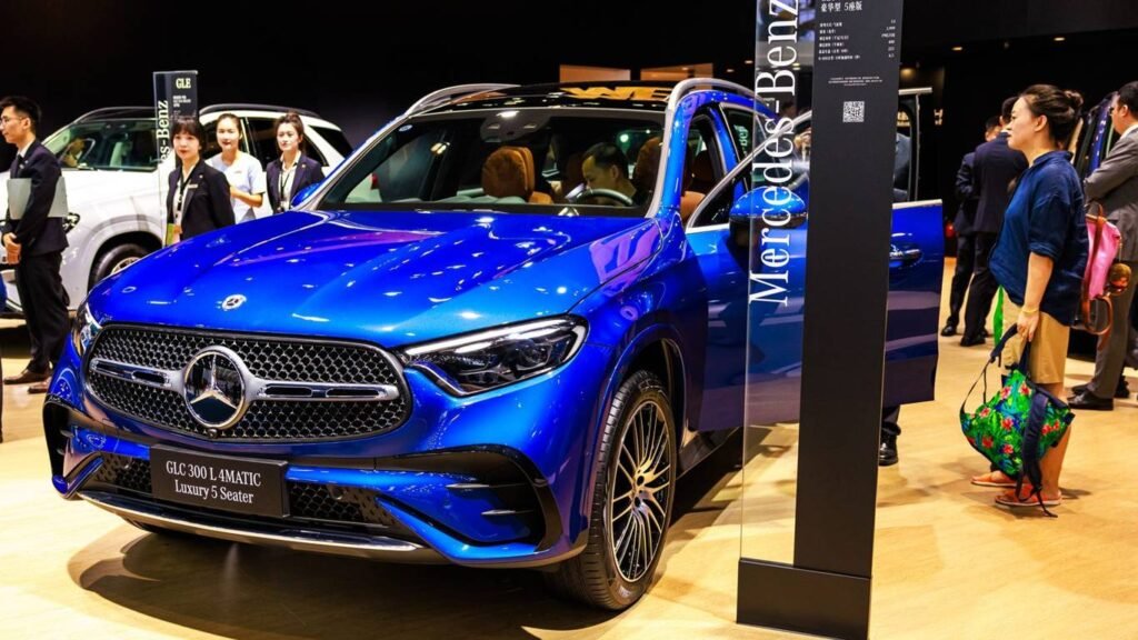 Mercedes EQB: владельцам рекомендовано не заряжать батарею «до полного»