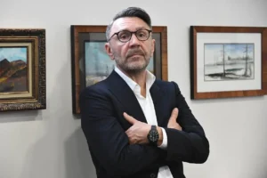 Мистический случай на вечеринке богачей: Шнуров и загадочные глаза