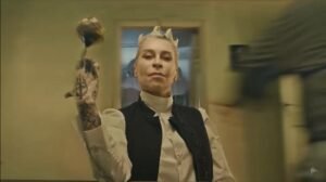 Наргиз Закирова обвинила Максима Фадеева в преследовании после выдворения из РФ