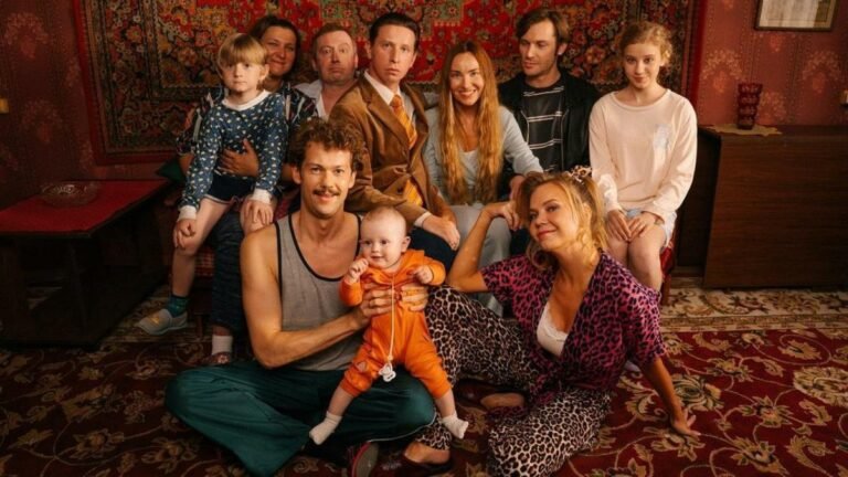 Николай Наумов в новом образе: сериал 'Трёшка' на СТС