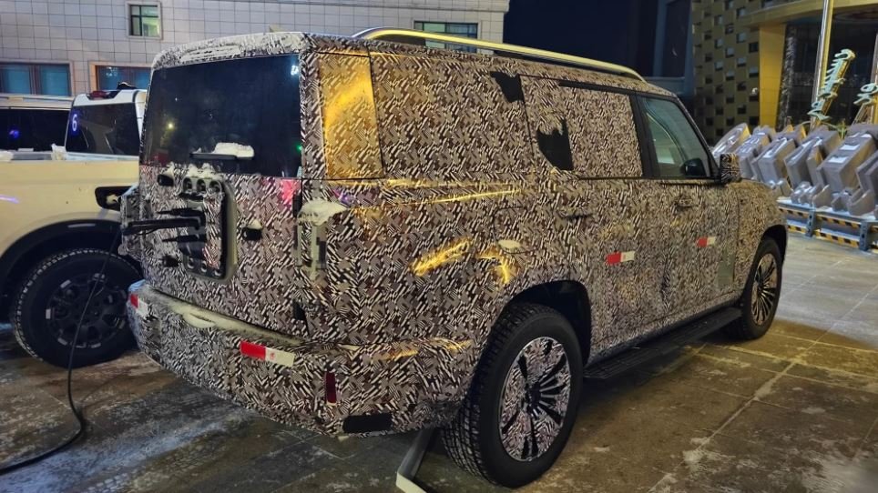 Новый Tank на испытаниях: конкурент Land Cruiser с гибридной установкой