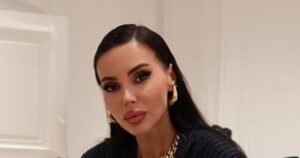 Оксана Самойлова: откровенный купальник в разгар развода