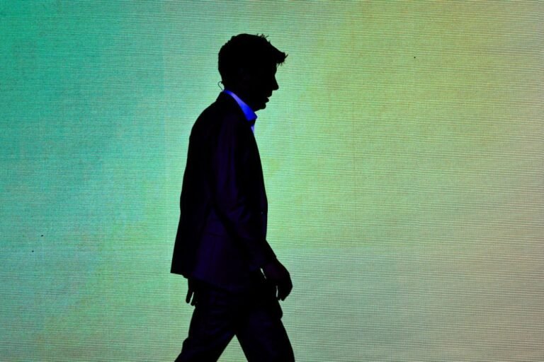 OpenAI готовит революционное аудио-устройство: будущее без экранов