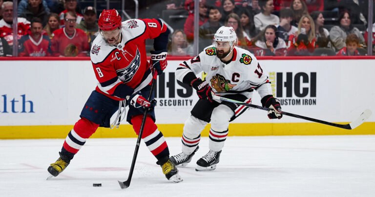 Овечкину выбили зуб в матче с "Чикаго"