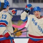 Панарин и Зибанежад творят чудеса: «Рейнджерс» разгромили «Флориду» в Зимней классике