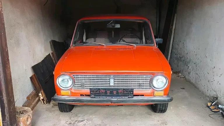 Редкий ВАЗ-2101 продают за копейки в Европе