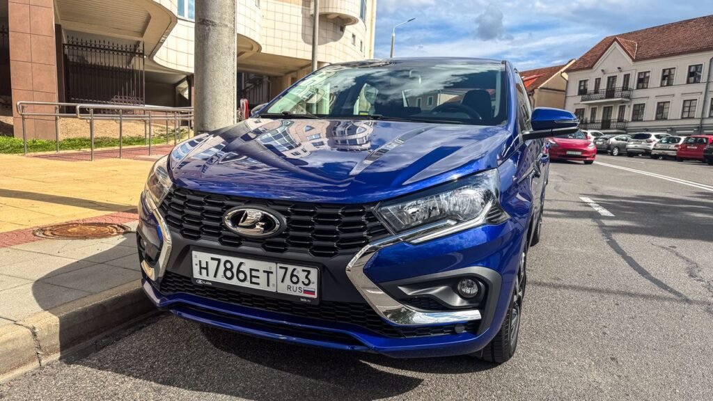 Россияне активно раскупают новую Lada Iskra