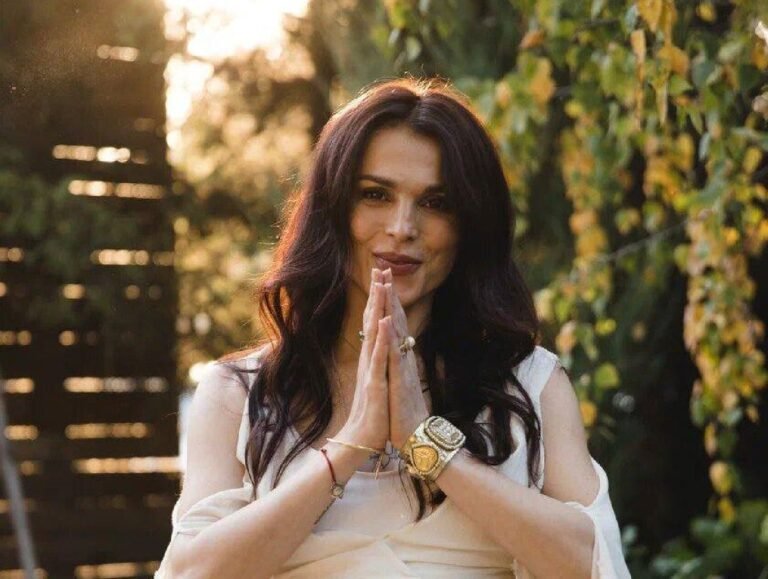 Сати Казанова приняла монашеский статус: новый этап в жизни певицы