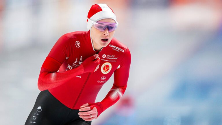 Шорт-трекистка Просвирнова обвинила федерацию Дании в блокировке карьеры