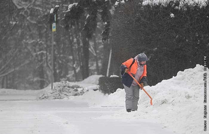 Сильный снег и метель ожидаются в Москве 8 и 9 января