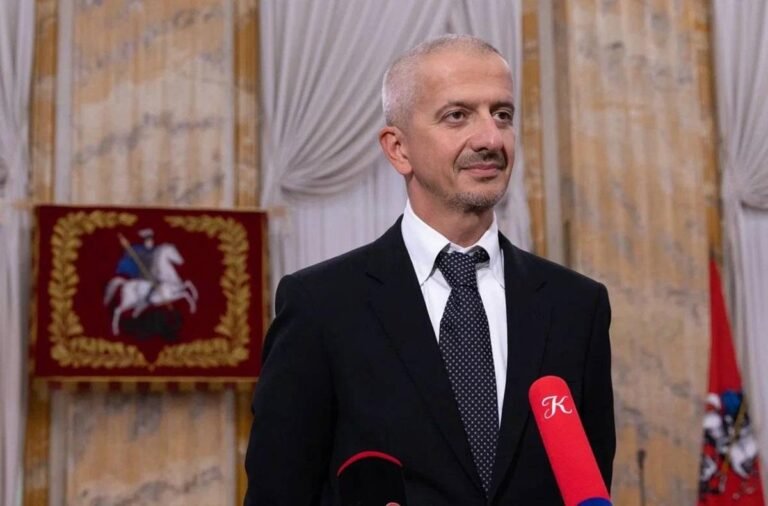 Скандал вокруг МХАТ: Богомолов против традиций