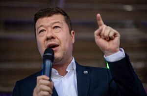 Спикер парламента Чехии резко раскритиковал украинские власти