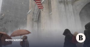 США борются с рекордными снегопадами: введен режим ЧС