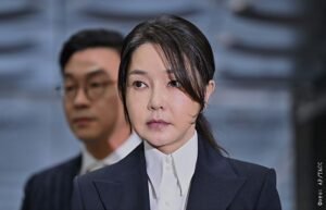 Супруга экс-президента Южной Кореи получила 20 месяцев тюрьмы