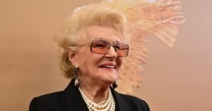 Светлана Дружинина осудила звезд за хвастовство богатством