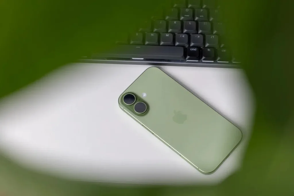 Топ-5 компактных флагманских смартфонов 2026 года