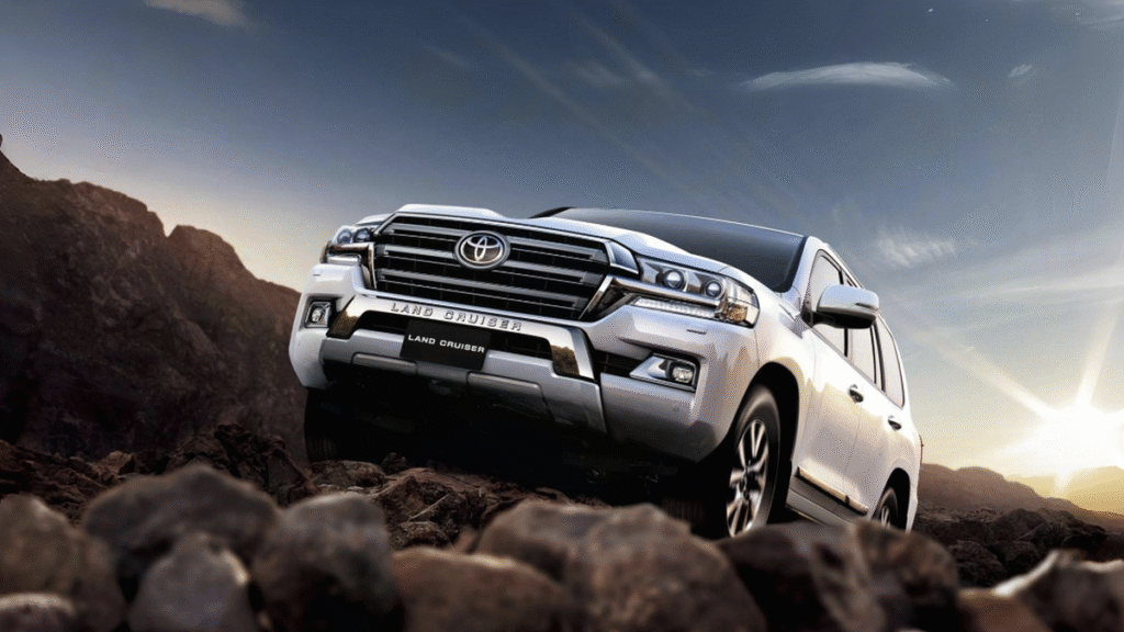 Toyota HiAce: легендарный минивэн из Японии