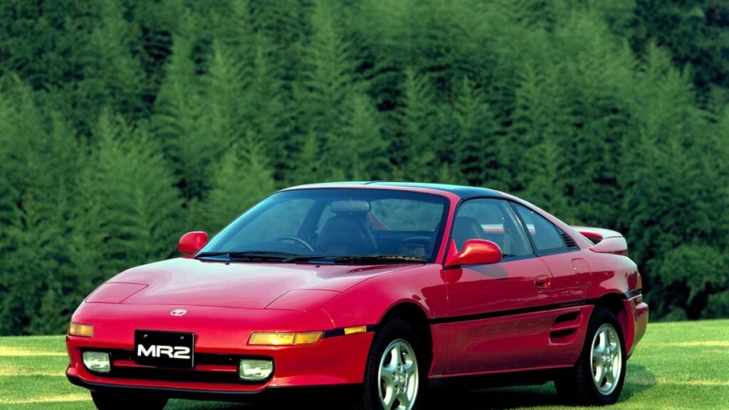 Toyota раскрывает планы по возрождению легендарных моделей MR2 и Celica