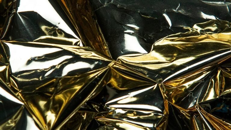 Цены на золото в феврале 2026: прогнозы и факторы влияния