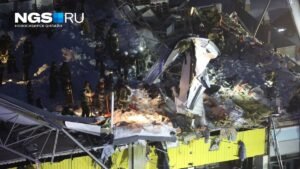 ТЦ рухнул в Новосибирске: очевидец рассказал о моменте ЧП