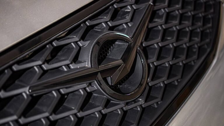 УАЗ поднимает цены: новые рубежи российского автопроизводителя