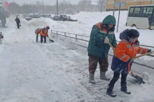 Уборка в праздник: мэр Саранска призвал собственников убрать автомобили