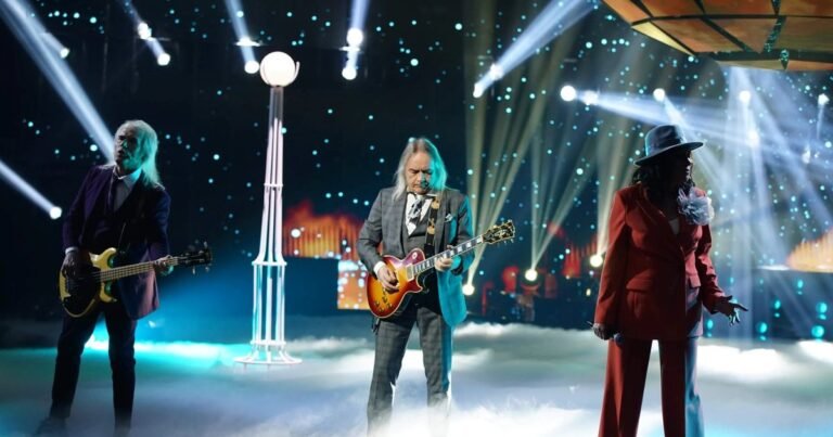 Умер Юрий Рыманов: бывший гитарист группы «Любэ»