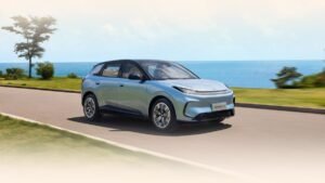 В России стартовали продажи бюджетного электрохетчбека Arcfox