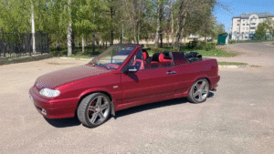 В России выставлен на продажу кабриолет Lada за цену китайского кроссовера