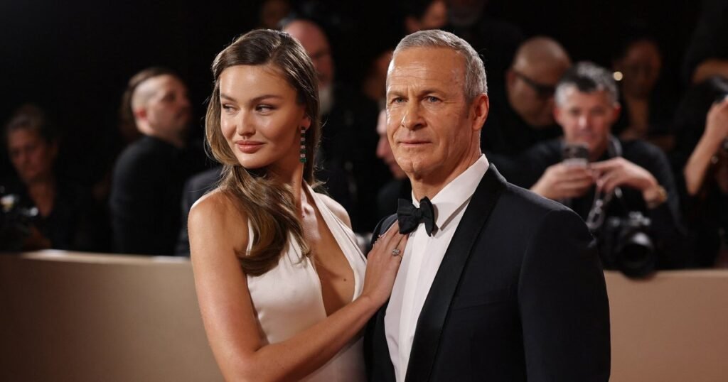 Владислав Доронин и Кристина Романова на «Золотом глобусе»: роскошный выход