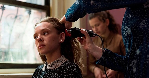 Выходные дома: сериал о побеге из общины и французский луковый суп