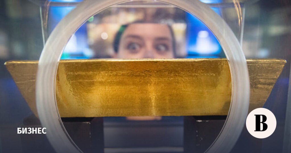 Золото рекордно подорожало из-за политики и спекулянтов