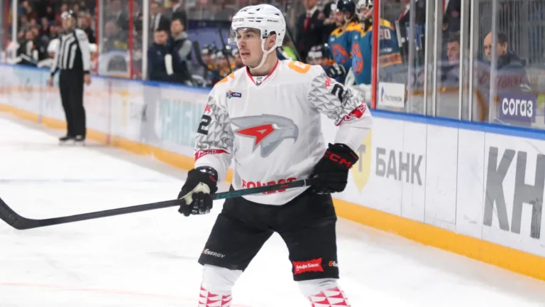 Авангард - Сибирь: прямая трансляция матча КХЛ