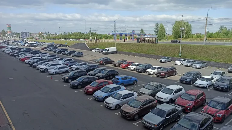 Автомобили в России подорожали в январе 2026 года